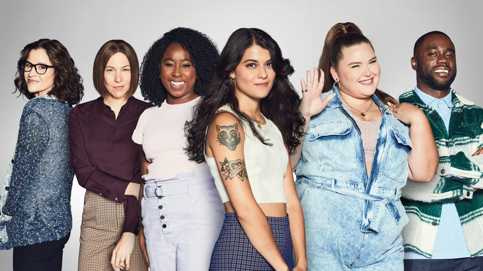 Одинокая пьющая женщина