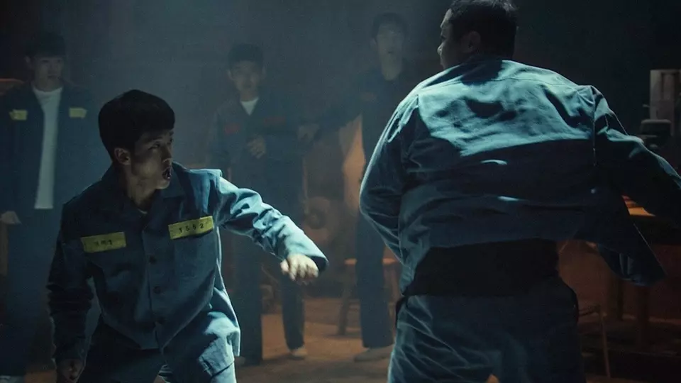 Акула: Начало